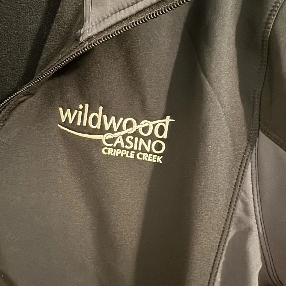 NWOT Crossland Wildwood Casino COLLECTORS full zip embroidered jacket